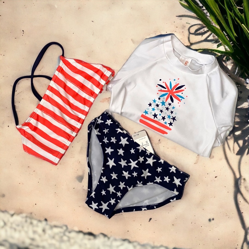Cat & Jack Girls’ Stars Stripes 3-Piece with Rashguard/Sun Protection Set XS